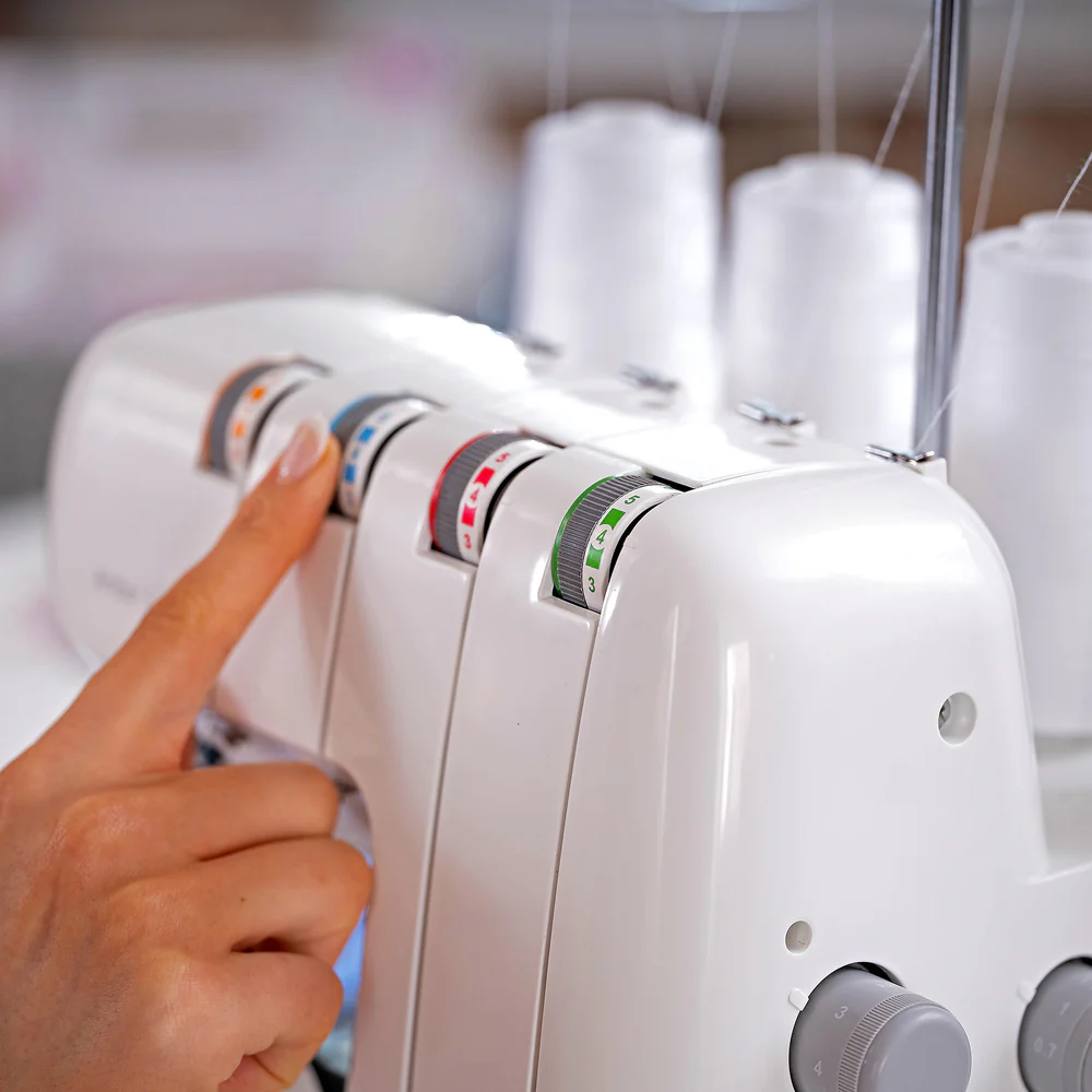 AMBER™ S | 100 Overlock Machine - Image 5