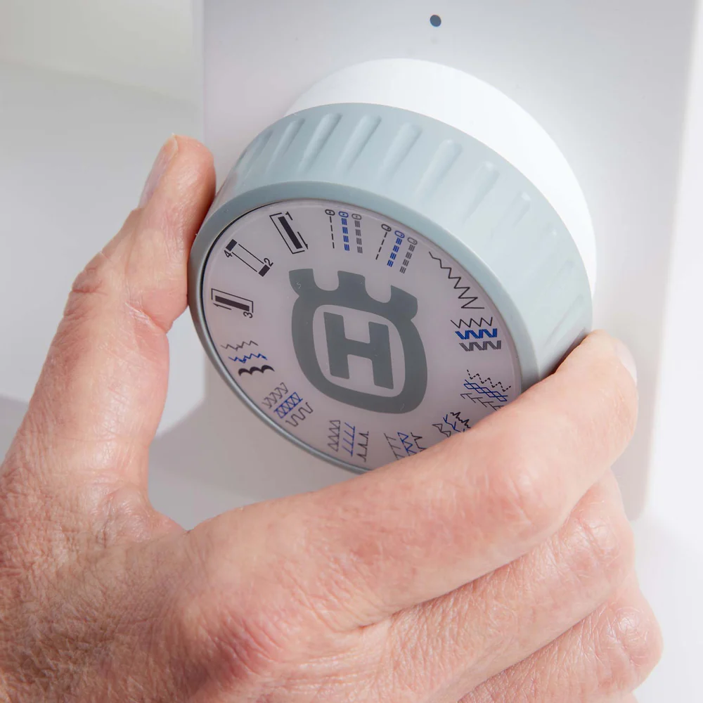 ONYX™ 15 Sewing Machine - Image 4