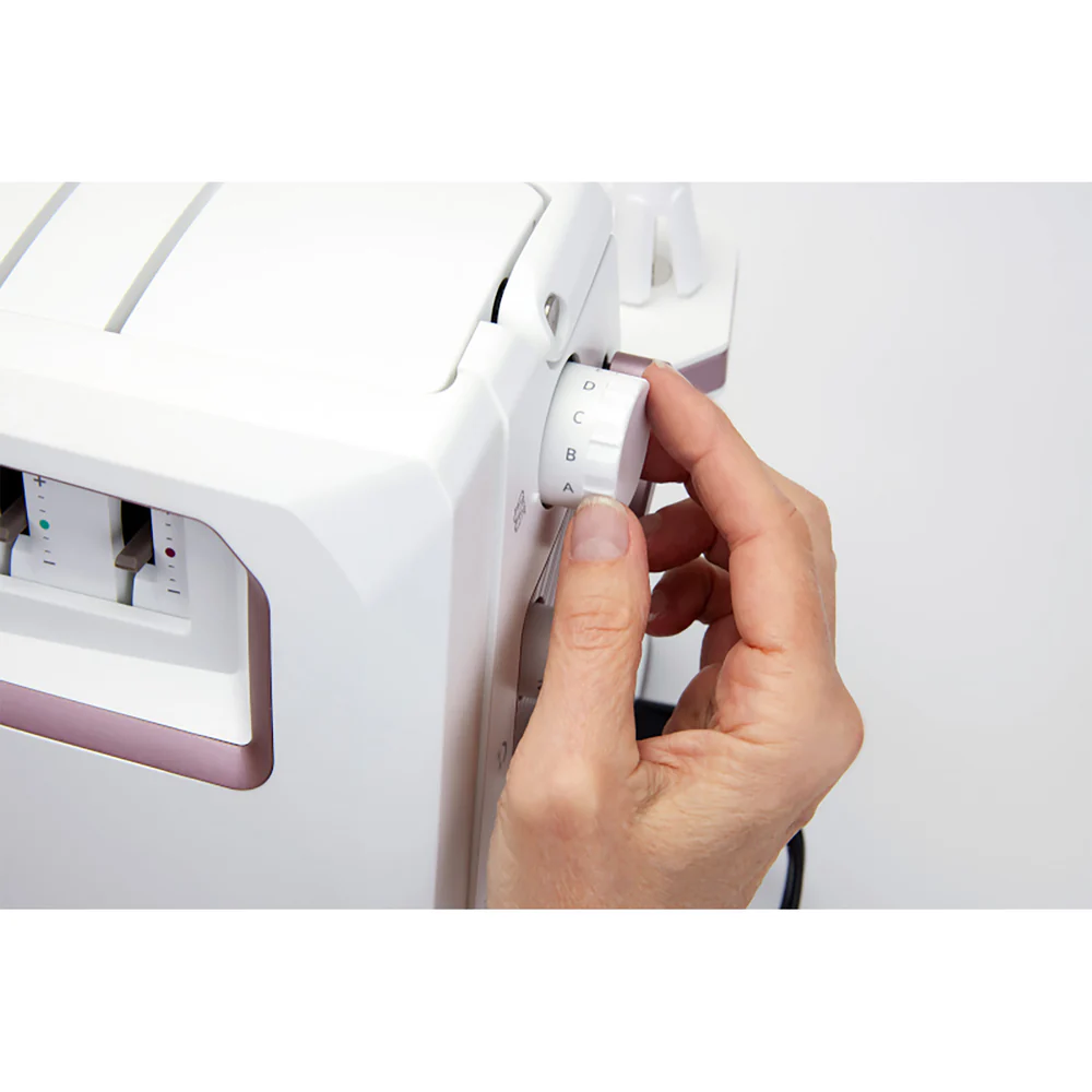 AMBER™ Air S | 500 Coverlock Machine - Image 4