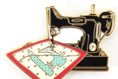 Needle Minder, PIN PAL - Singer Featherweight 221 Quilt