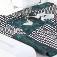 MINI EMBROIDERY SPRING HOOP 40MM X 40MM